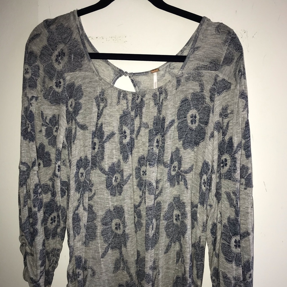 Free people long sleeve w/ blue flowers